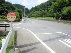 「杉沢房総カントリー前」バス停留所