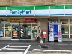ファミリーマート　戸田全農通り店