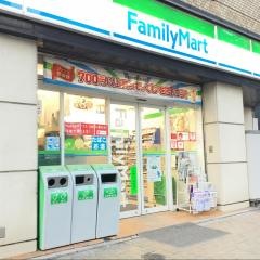 ファミリーマート　茅場町駅東店