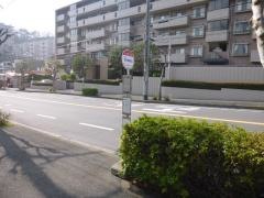 「パークタウン入口」バス停留所