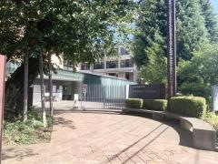 女子美術大学・女子美術短期大学部図書館（杉並キャンパス）