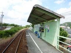 岡地駅