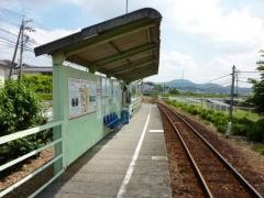 岡地駅