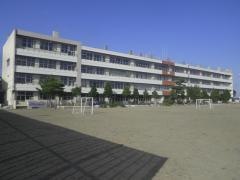 山王小学校