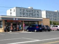 セブンイレブン　南河内緑店