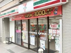 セブンイレブン　横浜仲町台店