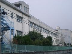 東三国丘小学校
