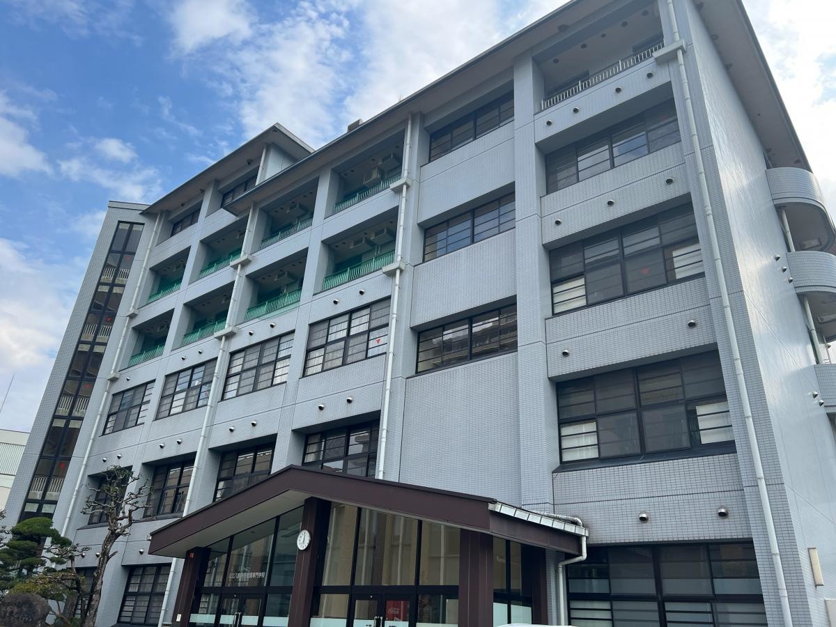 八鹿病院看護専門学校