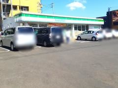 ファミリーマート　高松国際ホテル前店