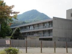 山王小学校