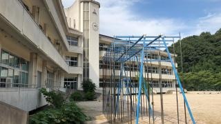 三階小学校