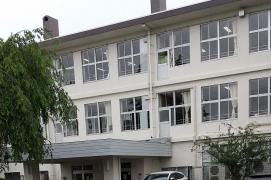 八戸市立湊中学校