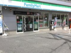ファミリーマート　大津京駅前店