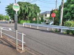 「さくらんぼホール」バス停留所