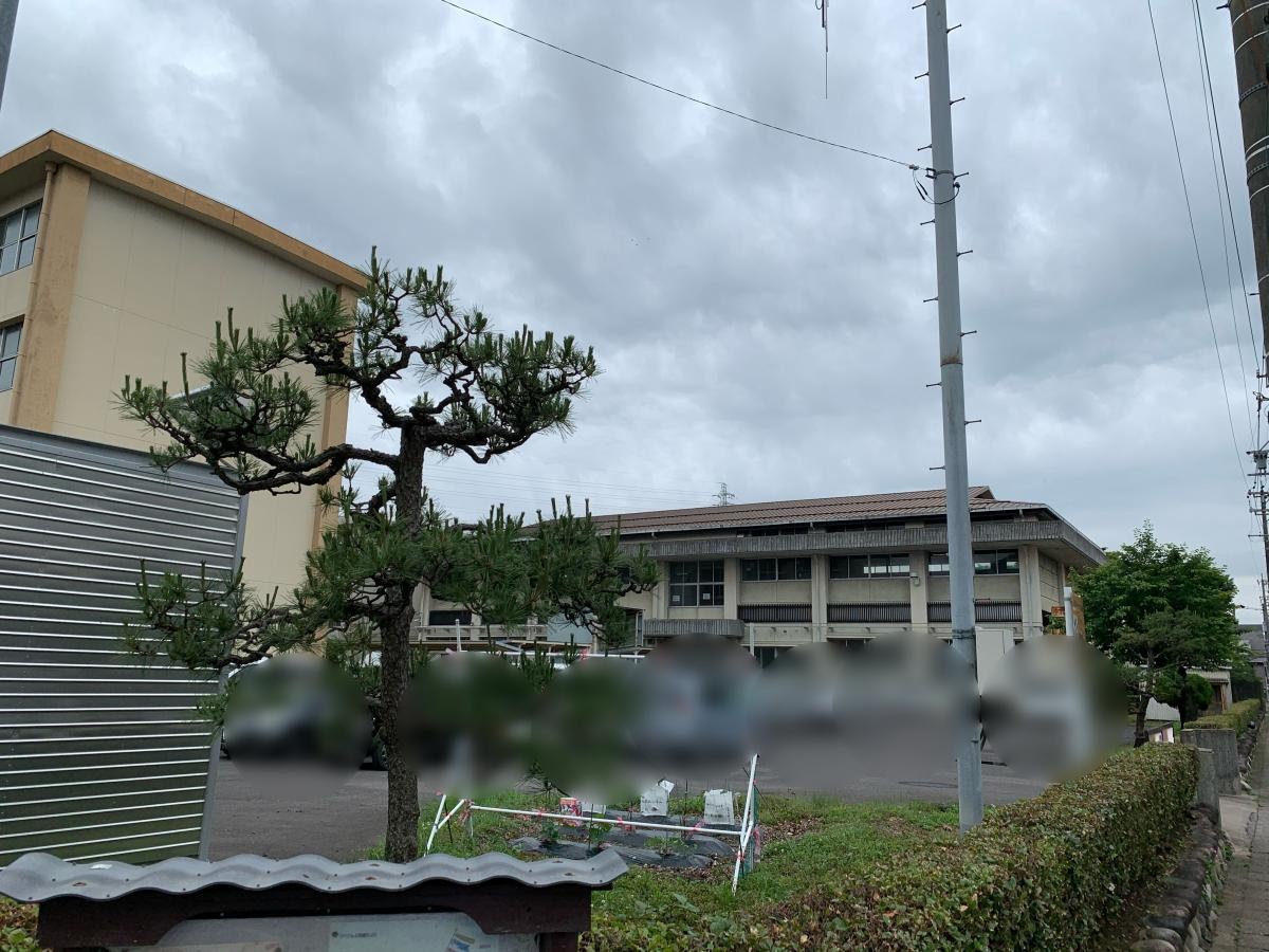 岐阜市立梅林中学校　建物外観
