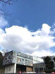 瀬戸市立図書館