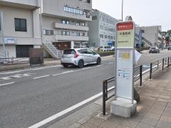 「天理教前」バス停留所