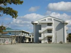 長生村立長生中学校