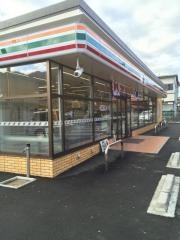 セブンイレブン 富士吉田寿駅前店