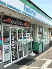 ファミリーマート　大宮御蔵店