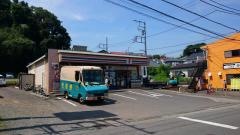 セブンイレブン　秦野南矢名店