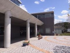 山陽小野田市立中央図書館