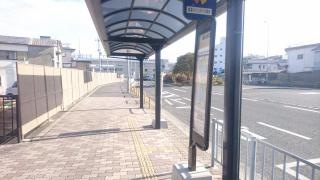 「樽井駅前」バス停留所
