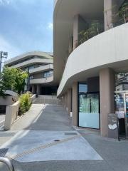 白金の丘学園　白金の丘小学校
