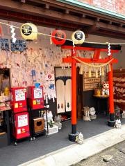 長崎尾曲がり猫神社
