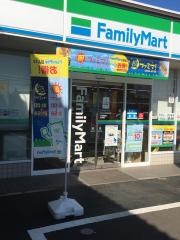 ファミリーマート　東村山御成橋店