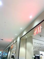 Ｈ＆Ｍ　イーアス春日井店