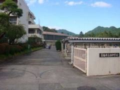 青梅市立西中学校