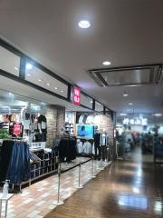 ユニクロ　川崎ダイス店