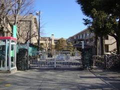 国母小学校