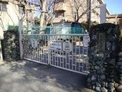 国母小学校