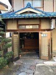 卯川家