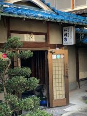 卯川家