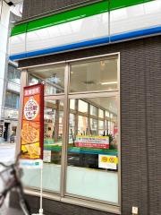 ファミリーマート　高知帯屋町店