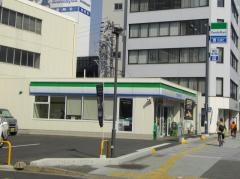 ファミリーマート　伏見通大須店