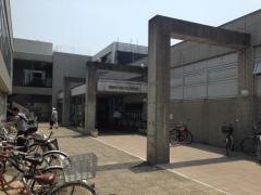 京都市久我のもり図書館