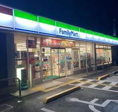 ファミリーマート　南国岡豊店