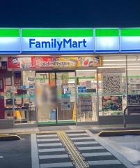 ファミリーマート　南国岡豊店