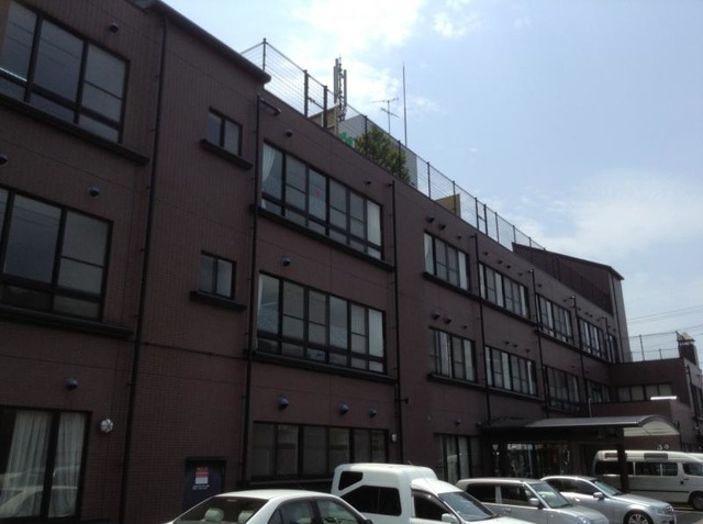 サワダケアセンター 建物全景