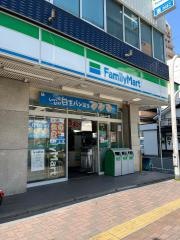 ファミリーマート　中呉服町店
