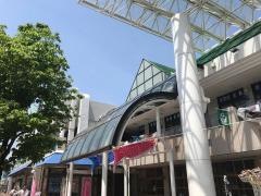 ロビーファイブ