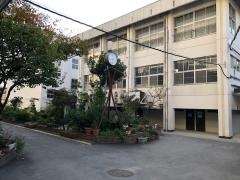 私立羽衣学園中学校