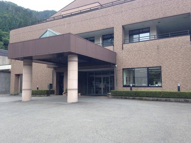 せせらぎ緑風苑 施設外観