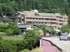 せせらぎ緑風苑