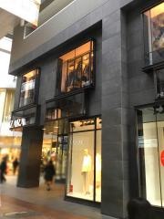 ザラ　神戸三宮店