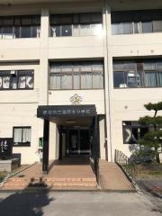 鳥居本小学校